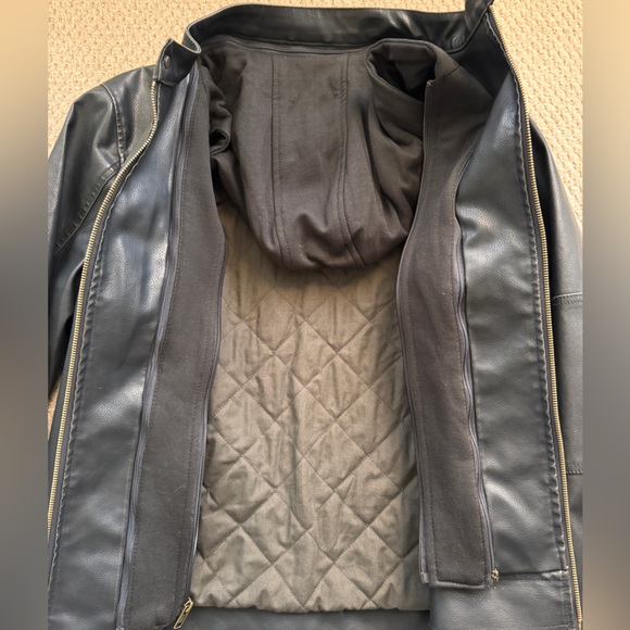 Guess jacket - Picture 3 of 3